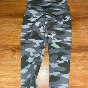 Aerie Camo leggings